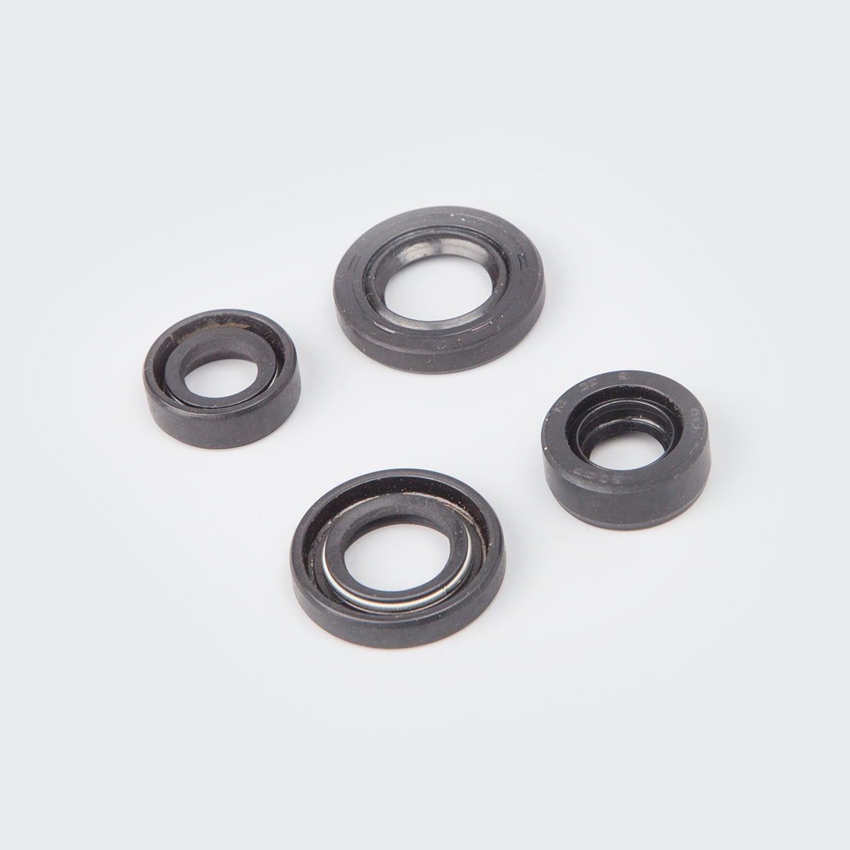 Perfect Replacment Oil Seal Kit [S.O.4] Victor for TVS Two-wheelers